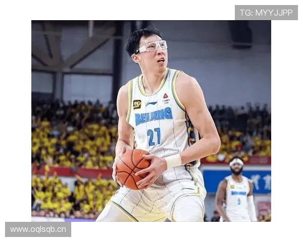 周琦居然一天换三套大牌，这日常也太有明星范了吧！