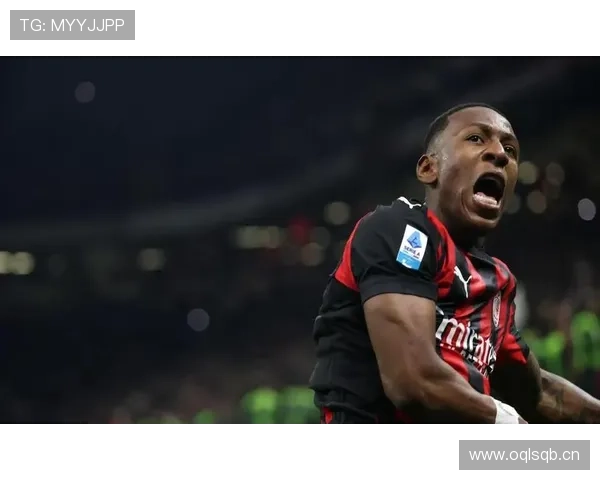 AC米兰边路主导进攻，中路层次是否制约战术多样性？